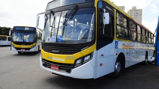 greve motoristas transporte coletivo