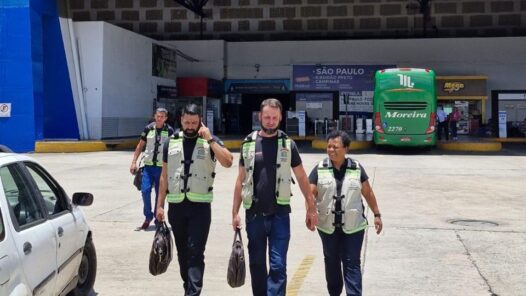 O Procon Goiânia e o Juizado da Infância e Juventude fizeram fiscalização na Rodoviária de Goiânia. Foto: Procon