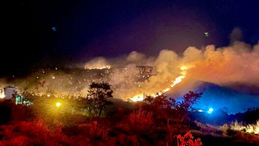 Incendio na Serra das Areias. Foto: CBMGO