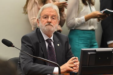 Deputado quer prioridade na convoca&ccedil;&atilde;o de ex-deputada do PMDB &agrave; CPI da Petrobras