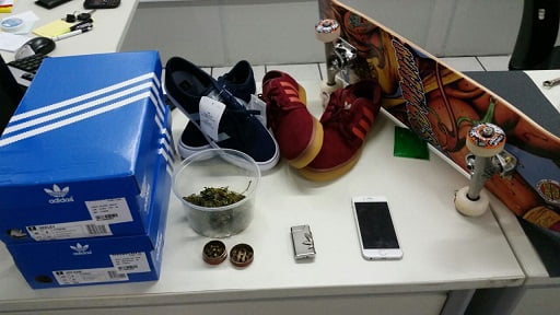 Preso jovem que aplicava golpes em lojas virtuais em Goi&acirc;nia