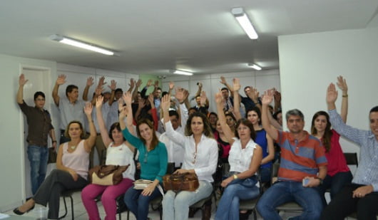 M&eacute;dicos da rede municipal deflagram greve neste domingo (19)