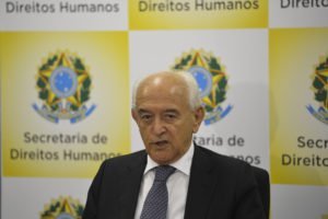 Dias: governo deve deixar de economizar R$ 2 bi com mudan&ccedil;a no seguro-desemprego