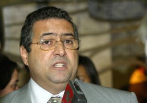 CPI da Petrobras vai pedir exuma&ccedil;&atilde;o do corpo de ex-deputado do PP