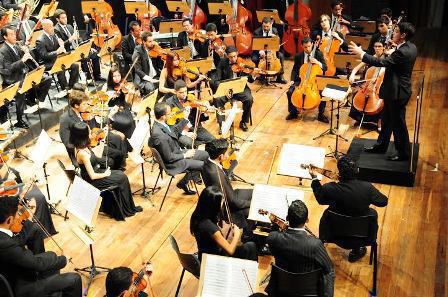 Governador promete a cria&ccedil;&atilde;o de mais dez novas orquestras sinf&ocirc;nicas em Goi&aacute;s