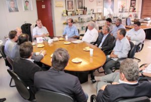 reuni&atilde;o parque cascavel