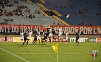 Luverdense ganha no Serra Dourada e deixa o Atl&eacute;tico-GO em crise