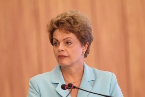 Dilma tem at&eacute; dia 17 para decidir se veta flexibiliza&ccedil;&atilde;o do fator previdenci&aacute;rio
