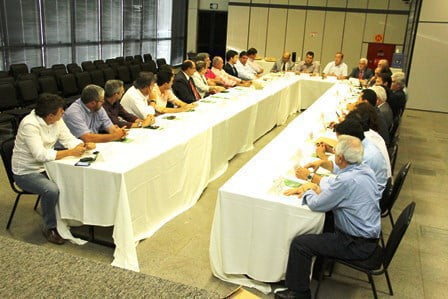 Redu&ccedil;&atilde;o de gastos &eacute; discutida na primeira reuni&atilde;o de Paulo Garcia com novo secretariado