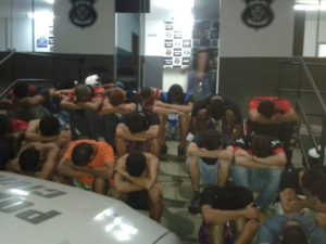 Futebol: 24 torcedores s&atilde;o presos ap&oacute;s briga