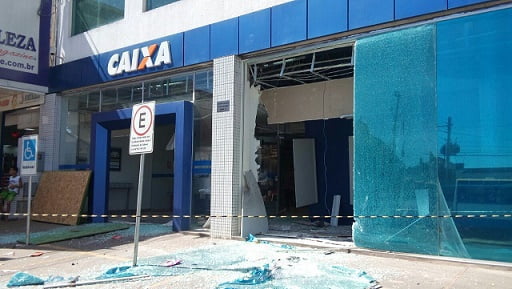 Ladr&otilde;es explodem ag&ecirc;ncia de banco no setor Maysa I