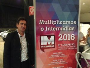 YURI CONTATO COMUNICACAO