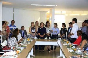 mais mulheres na pol&iacute;tica