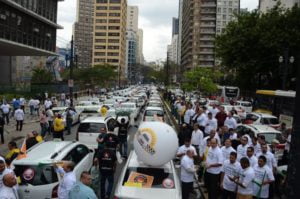 TAXISTAS PROTESTO UBER ESTADAO CONTEUDO 2