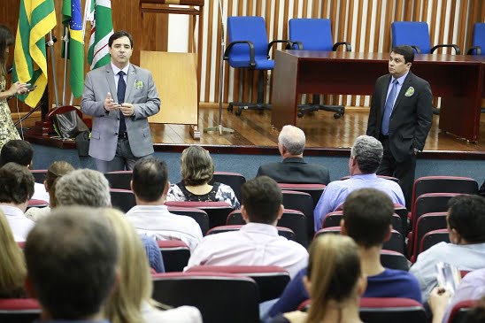 Fl&aacute;vio Buonaduce