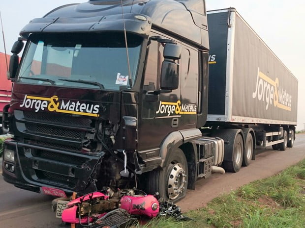 carreta jorge e mateus