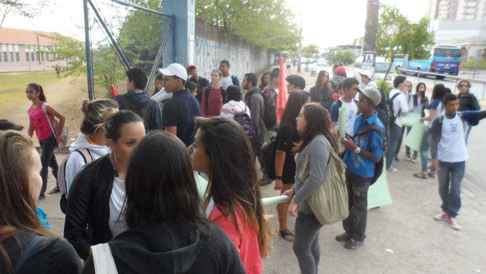 ieg ocupado pelos estudantes