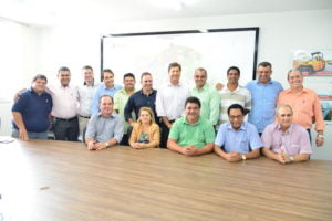 maguito vilela prefeito de aparecida de goiania recebe apoio de 14 partidos