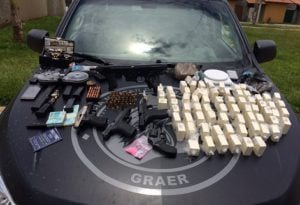 drogas e armas de danone graer