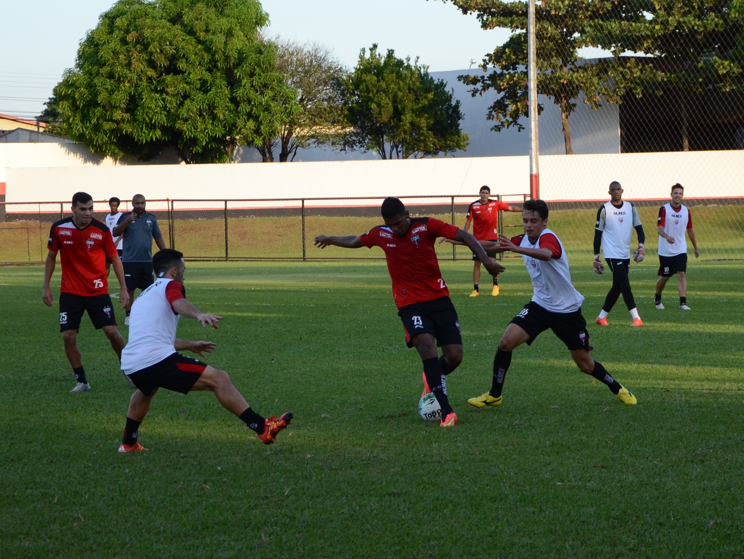 foto treino drag&atilde;o 19