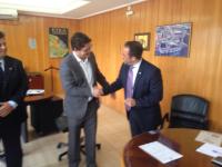 Lúcio e Bruno se cumprimento na posse da presidência da Comissão de Prerrogativas da OAB-Goiás (Foto: OAB-Goiás) Lucio Flavio e Bruno Pena 2