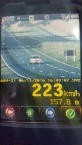 carro excesso velocidade