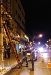 APRENDIDAS CAIXAS DE SOM DA RADIO CAMPINAS