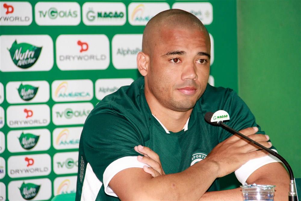 foto adriano volante goias