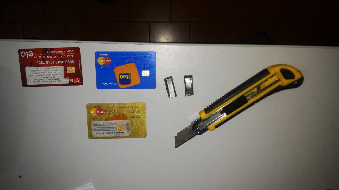 Foto: PMGO pescador caixa eletronico 2