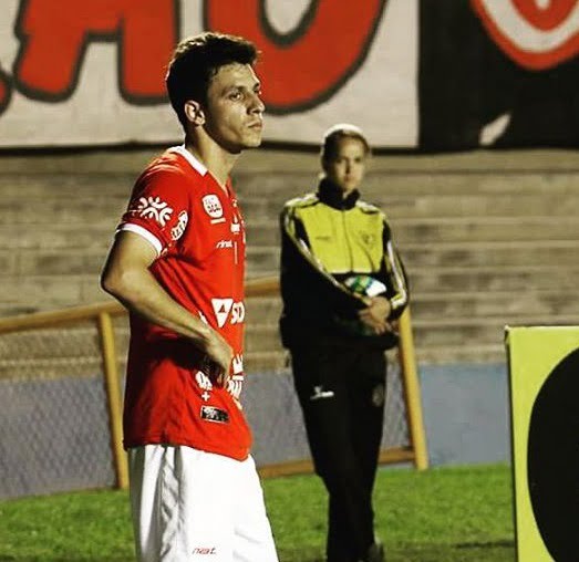 Foto Jean Carlos contra