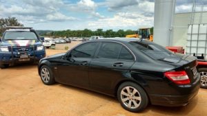 carro de luxo com multas