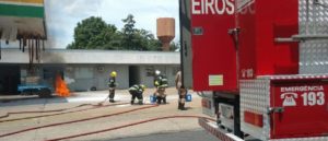 incendio posto de gasolina