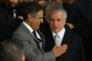 aecio e temer ebc