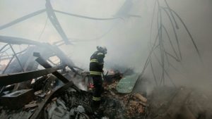 incendio em fabrica de mesa de sinuca em goiania cbmgo