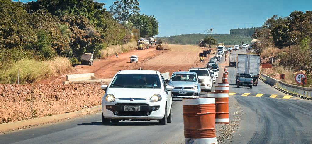 go 070 obras de dupli trevo mossamedes foto humberto silva 05