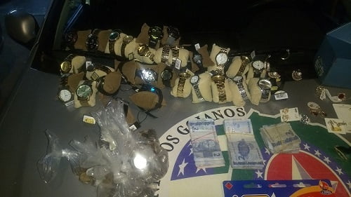 Objetos furtados pelo assaltante prisao videomonitoramento 2