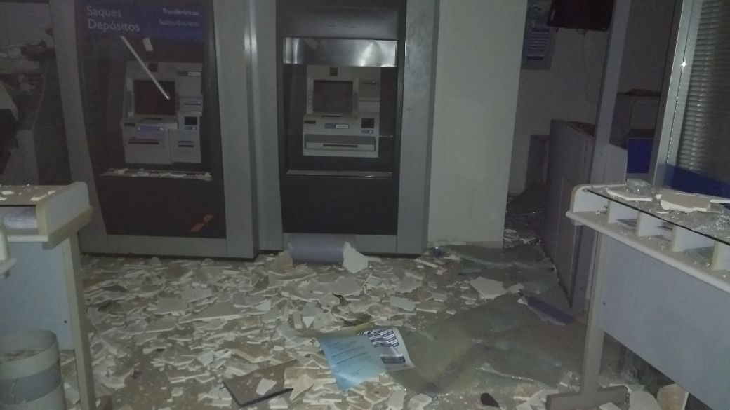 caixa economica silvania 2 foto celio silva