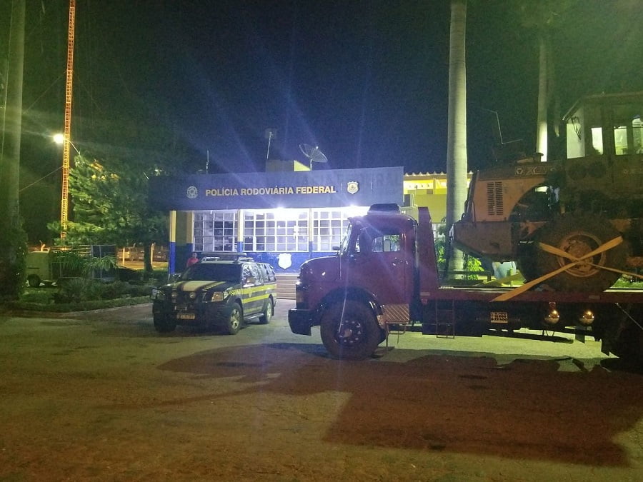 assalto maquina agricola