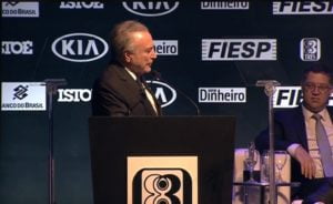 temer no premio de brasileiro do ano imagem video facebook