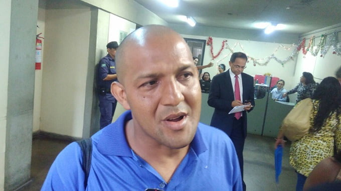 Paciente Wesley não conseguiu encaminhamento (Foto: Samuel Straioto) weslley paciente