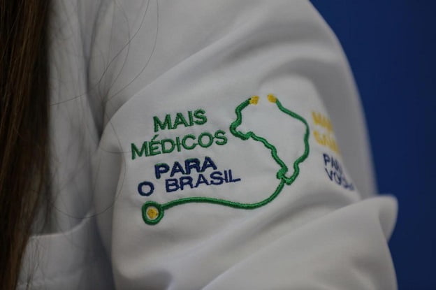 mais medicos foto sms goiania