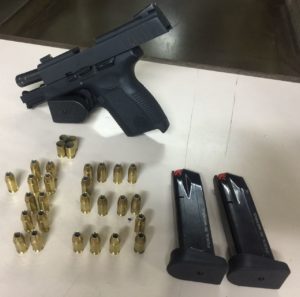 imagem de arma e balas.jpeg