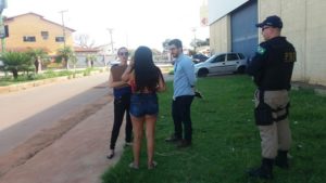 Adolescente em motel de Aparecida foto PRF Goias.jpg