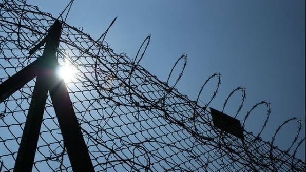 cadeia presídiio cerca.jpeg