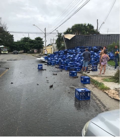 caminhao de cerveja toma no jd novo mundo rep instragram mais goias.jpg