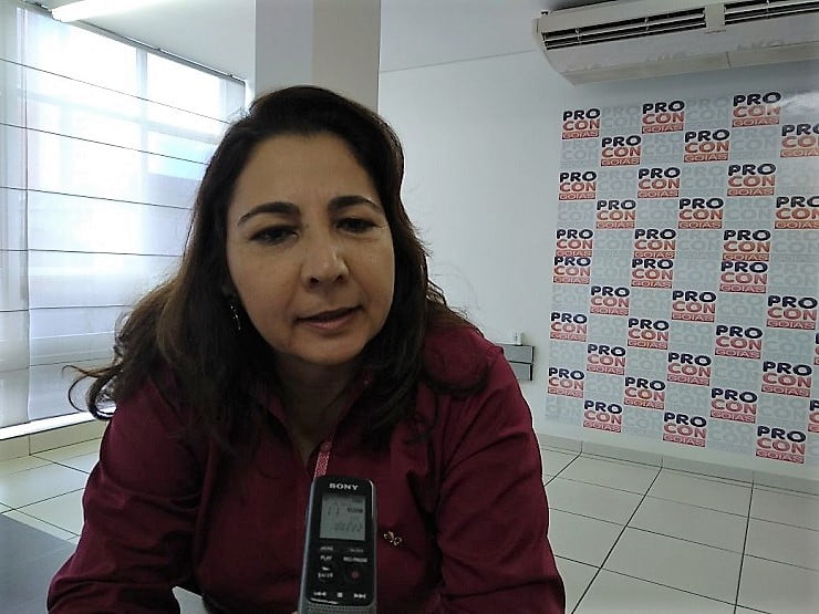 Darlene Araujo Procon.jpg