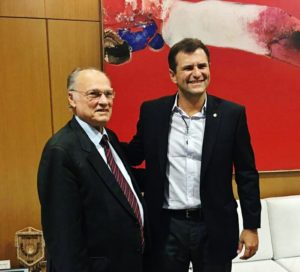 Presidente nacional da legenda Roberto Freire e presidente do PPS Goiás, Marcos Abrão.jpg
