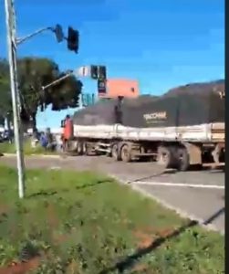 caminhao perimetral .jpg