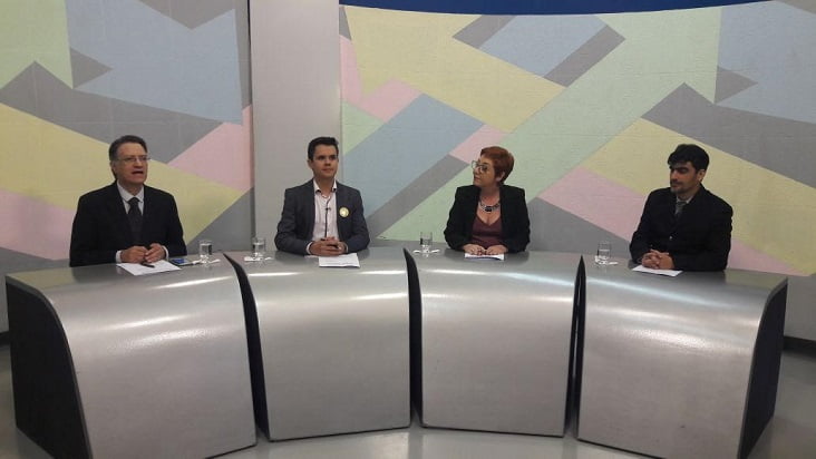 fabricio rosa roda de entrevista.jpg