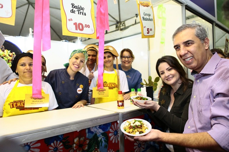 Jose Eliton - Fabrina Muller - Terezopolis - Tere Oxente - Foto Fernando Leite 01 (1).jpg